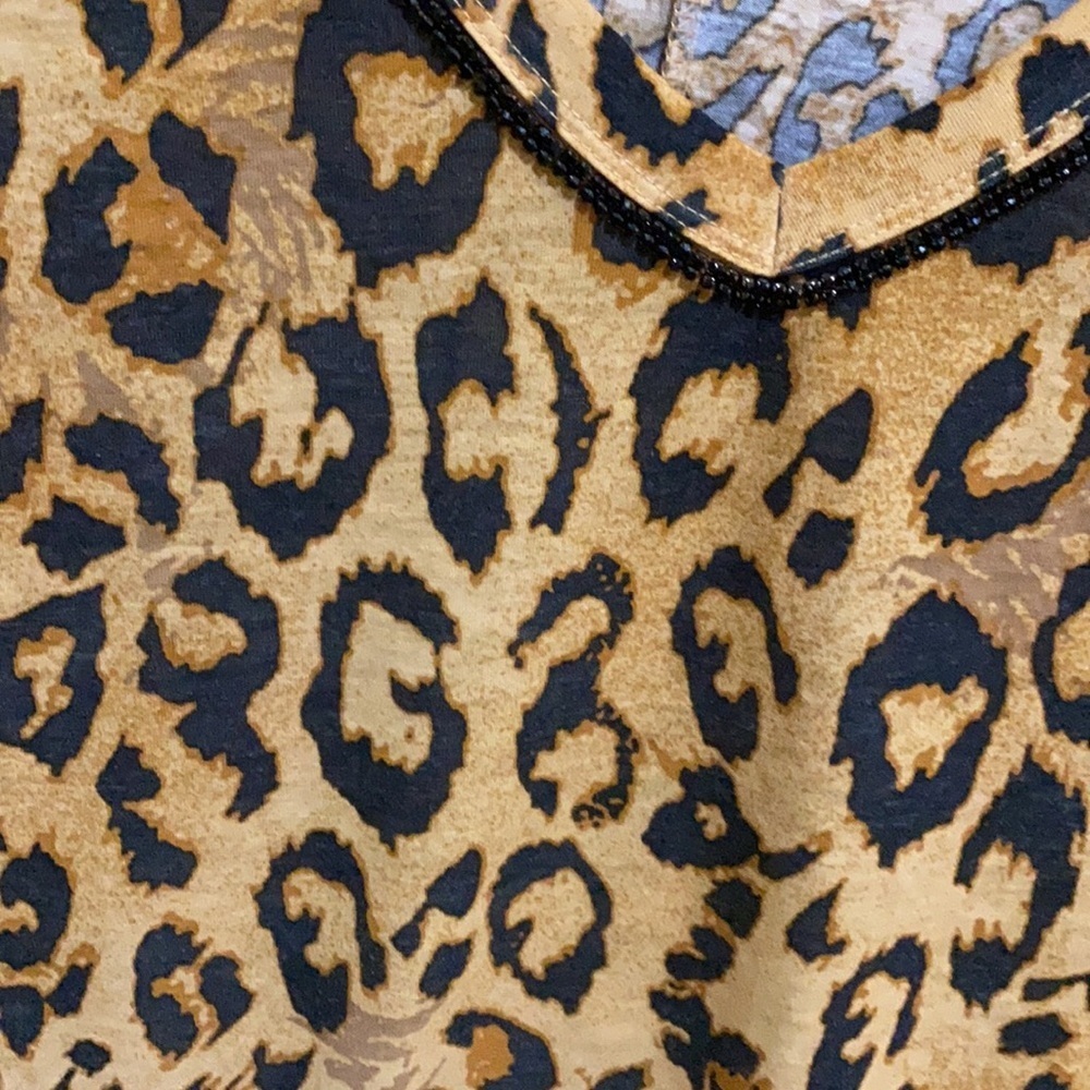 Como Vintage Boutique leopard animal print Carol Baskins short-sleeve blouse M​​ - Picture 3 of 7
